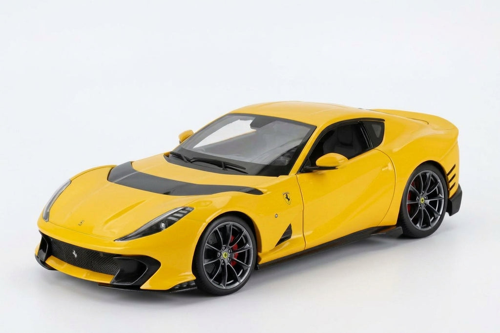 FERRARI 118 812 COMPETIZIONE 2021 - gelb - Bburago 1:18