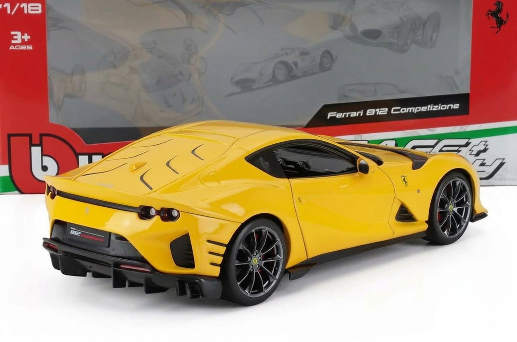 FERRARI 118 812 COMPETIZIONE 2021 - gelb - Bburago 1:18