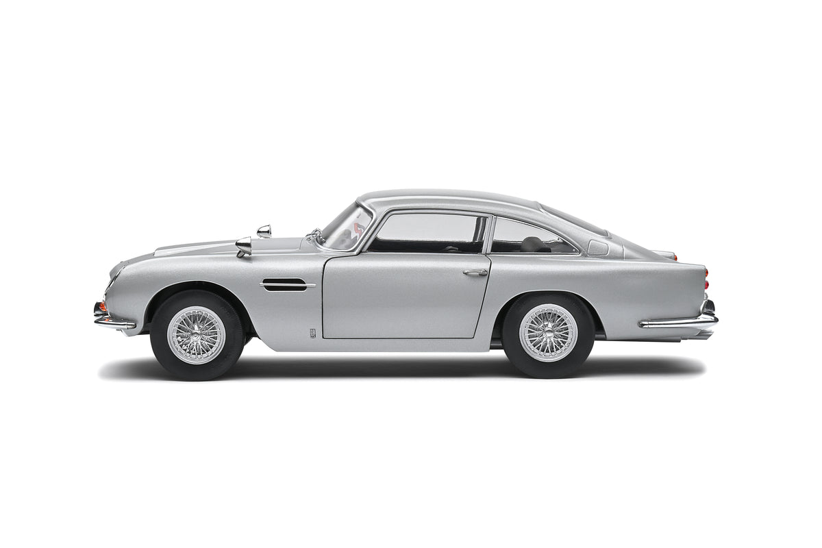 Aston Martin DB5 – silber – Solido 1:18