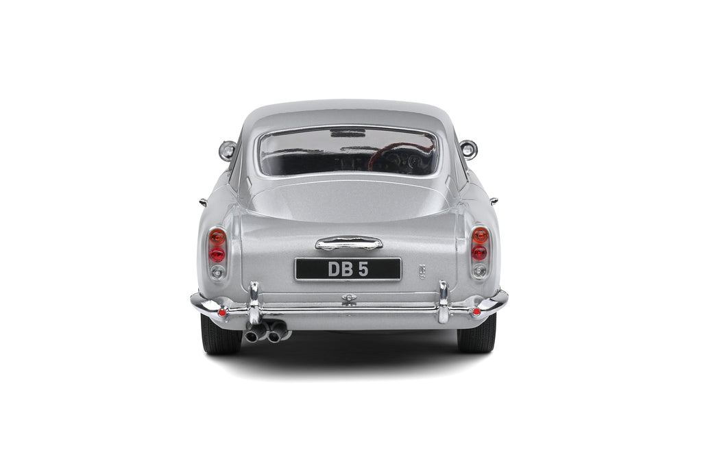Aston Martin DB5 – silber – Solido 1:18