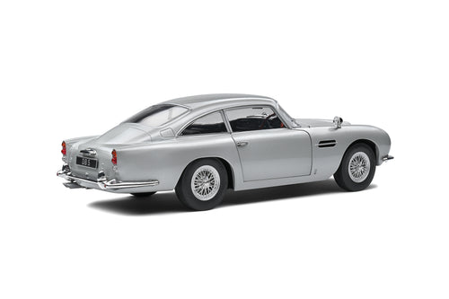 Aston Martin DB5 – silber – Solido 1:18