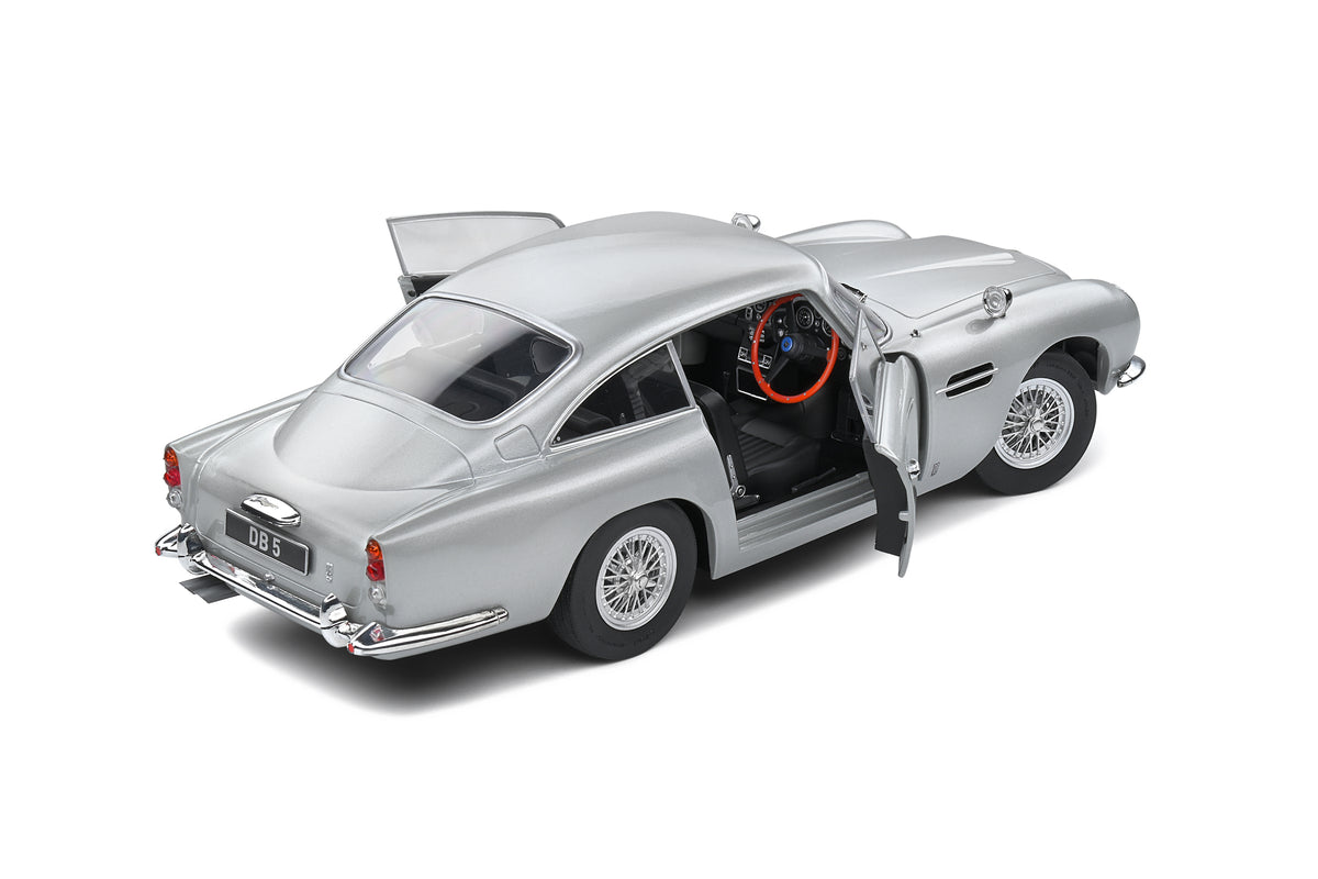 Aston Martin DB5 – silber – Solido 1:18