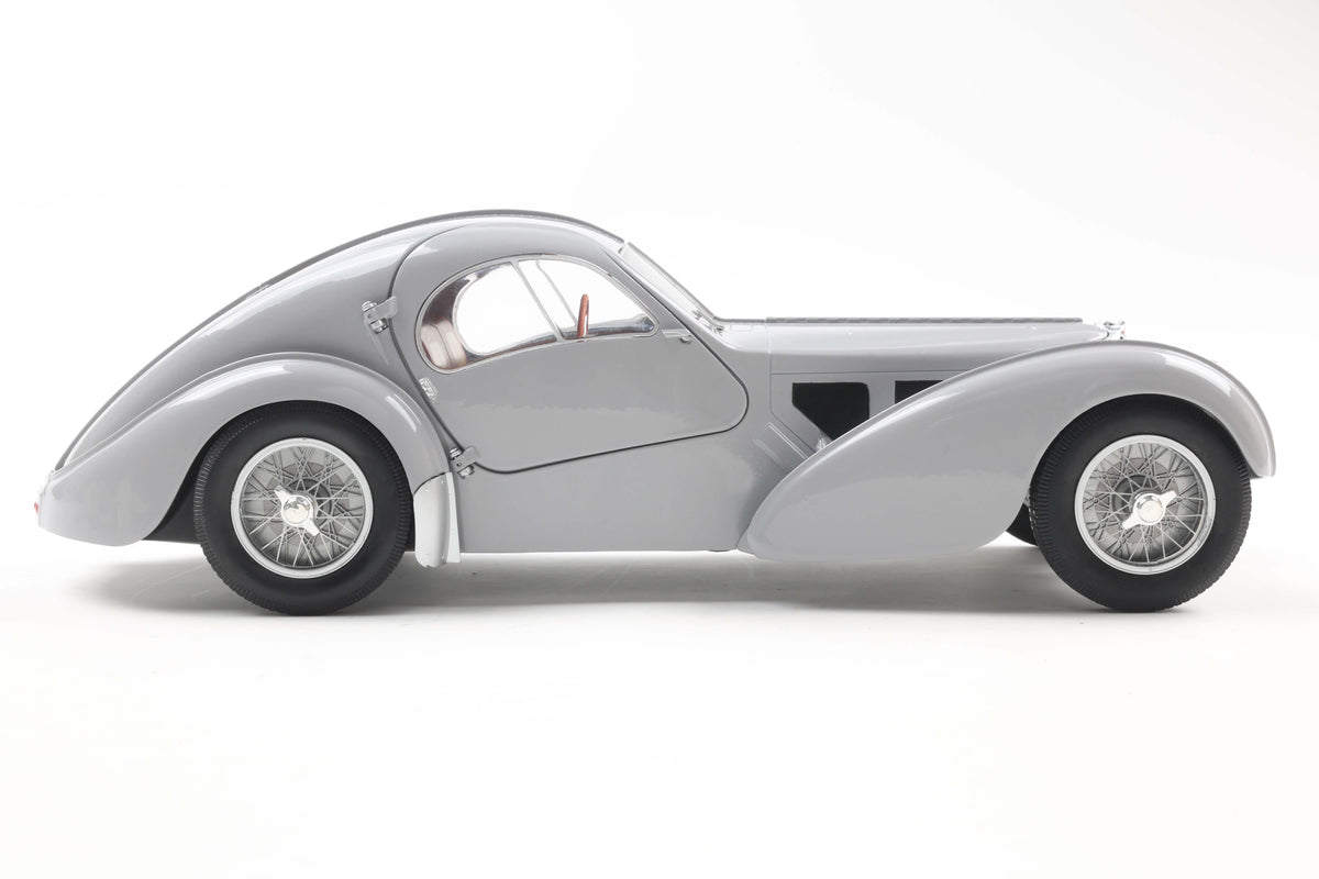 Bugatti Type 57 SC Atlantic – Silber – Solido 1:18