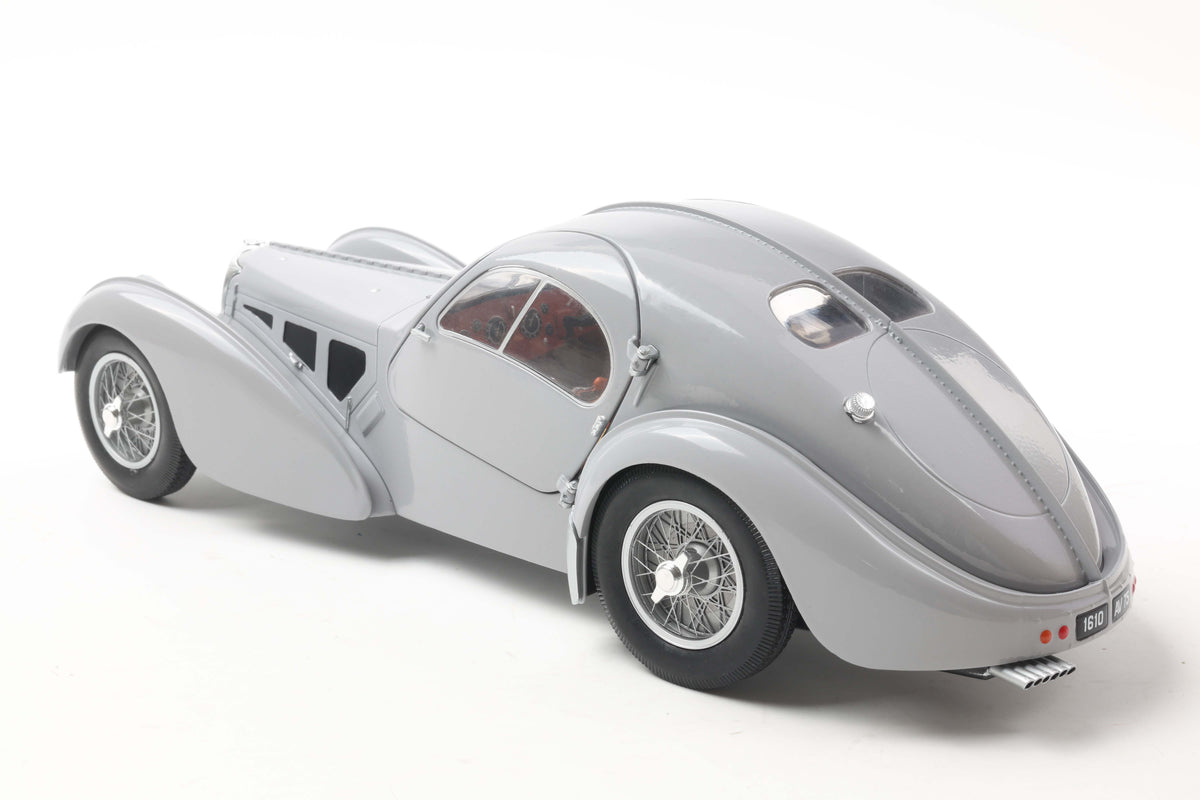 Bugatti Type 57 SC Atlantic – Silber – Solido 1:18