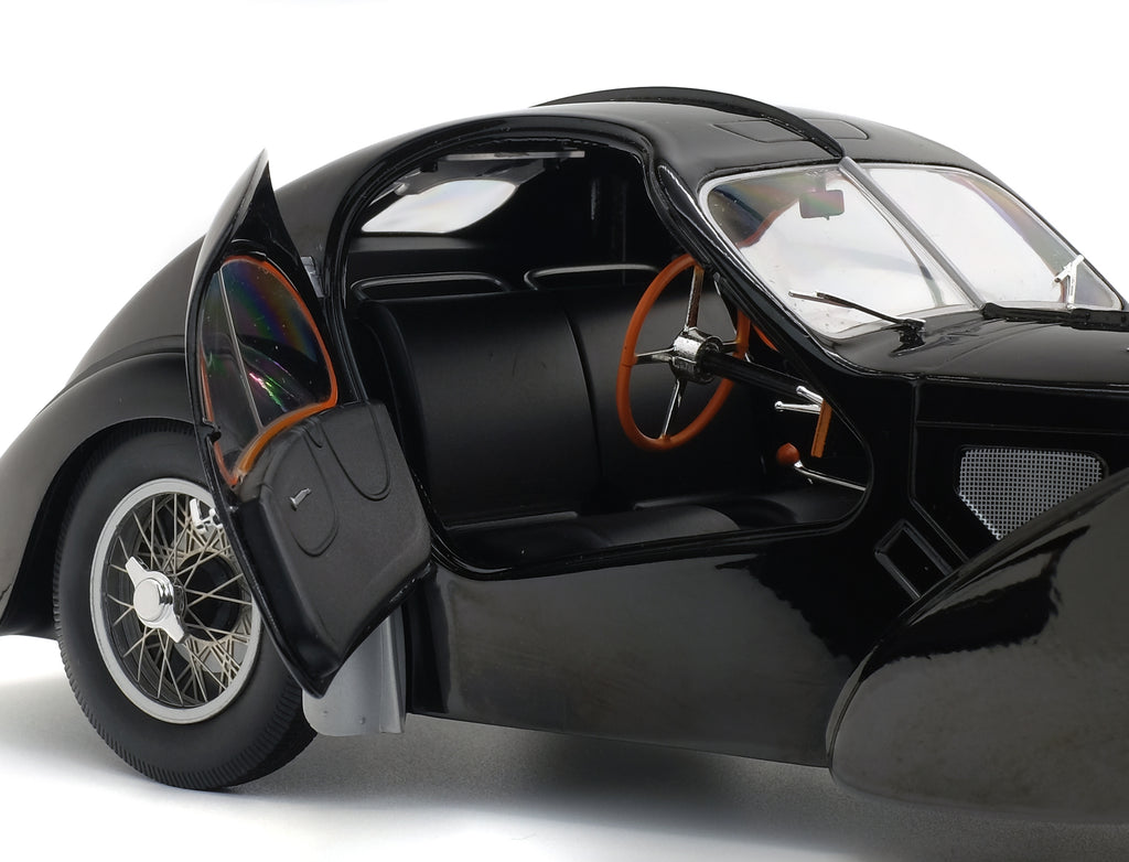 Bugatti Type 57 SC Atlantic – schwarz – Solido 1:18
