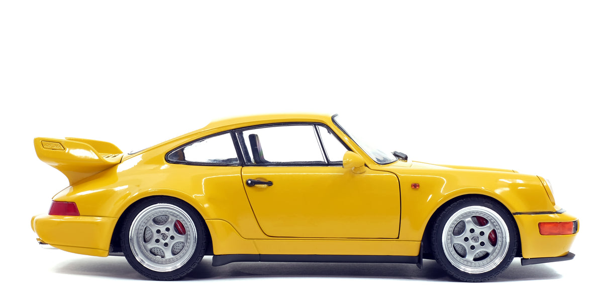 Porsche 911 3.8 RS (964) – 1993 – Gelb – Solido 1:18