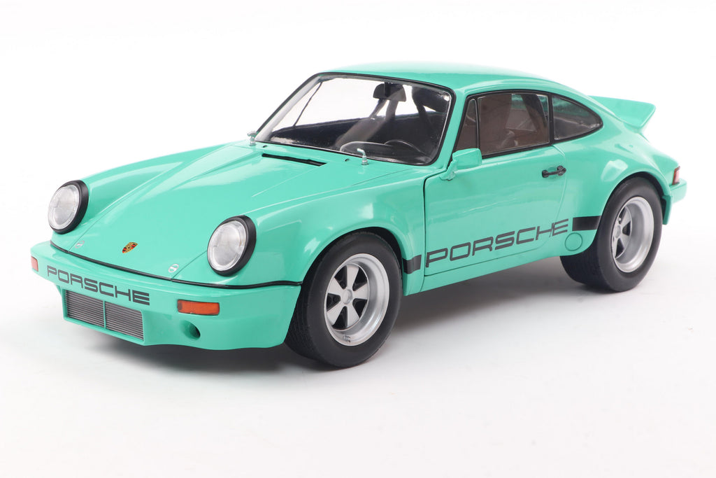 Porsche 911 Carrera 3.0 RSR IROC – 1974 – Mintgrün – Solido 1:18