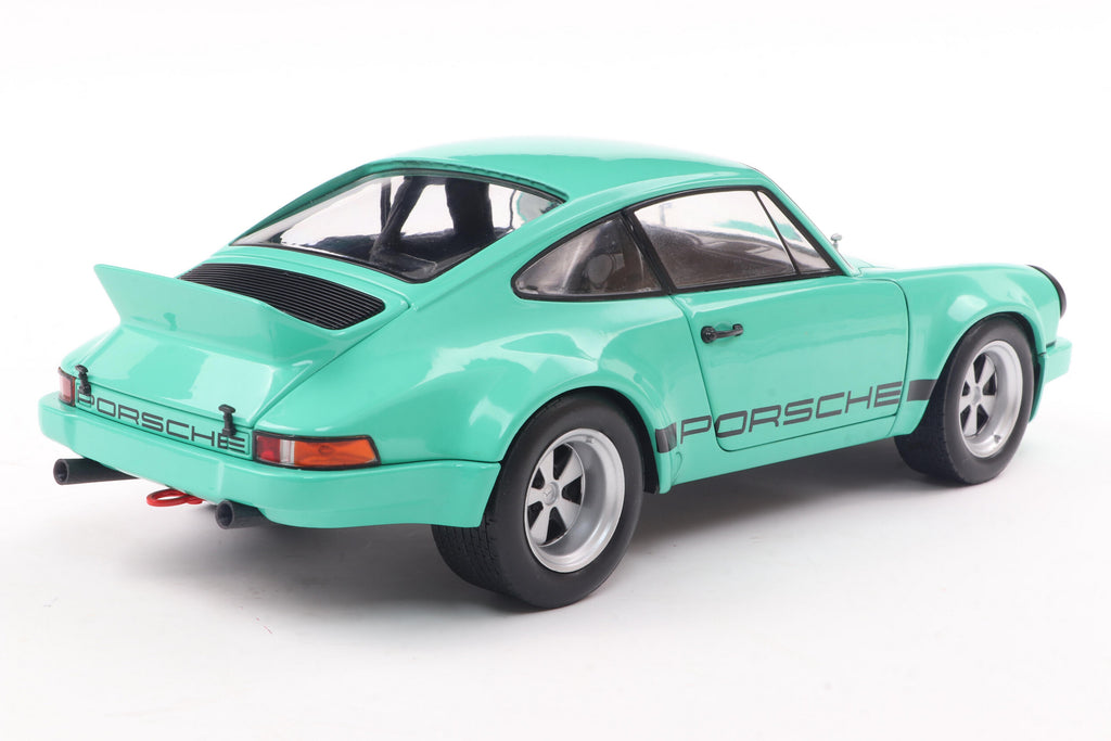 Porsche 911 Carrera 3.0 RSR IROC – 1974 – Mintgrün – Solido 1:18