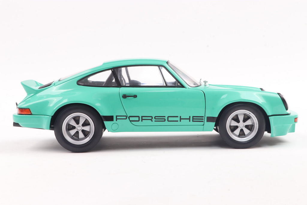 Porsche 911 Carrera 3.0 RSR IROC – 1974 – Mintgrün – Solido 1:18