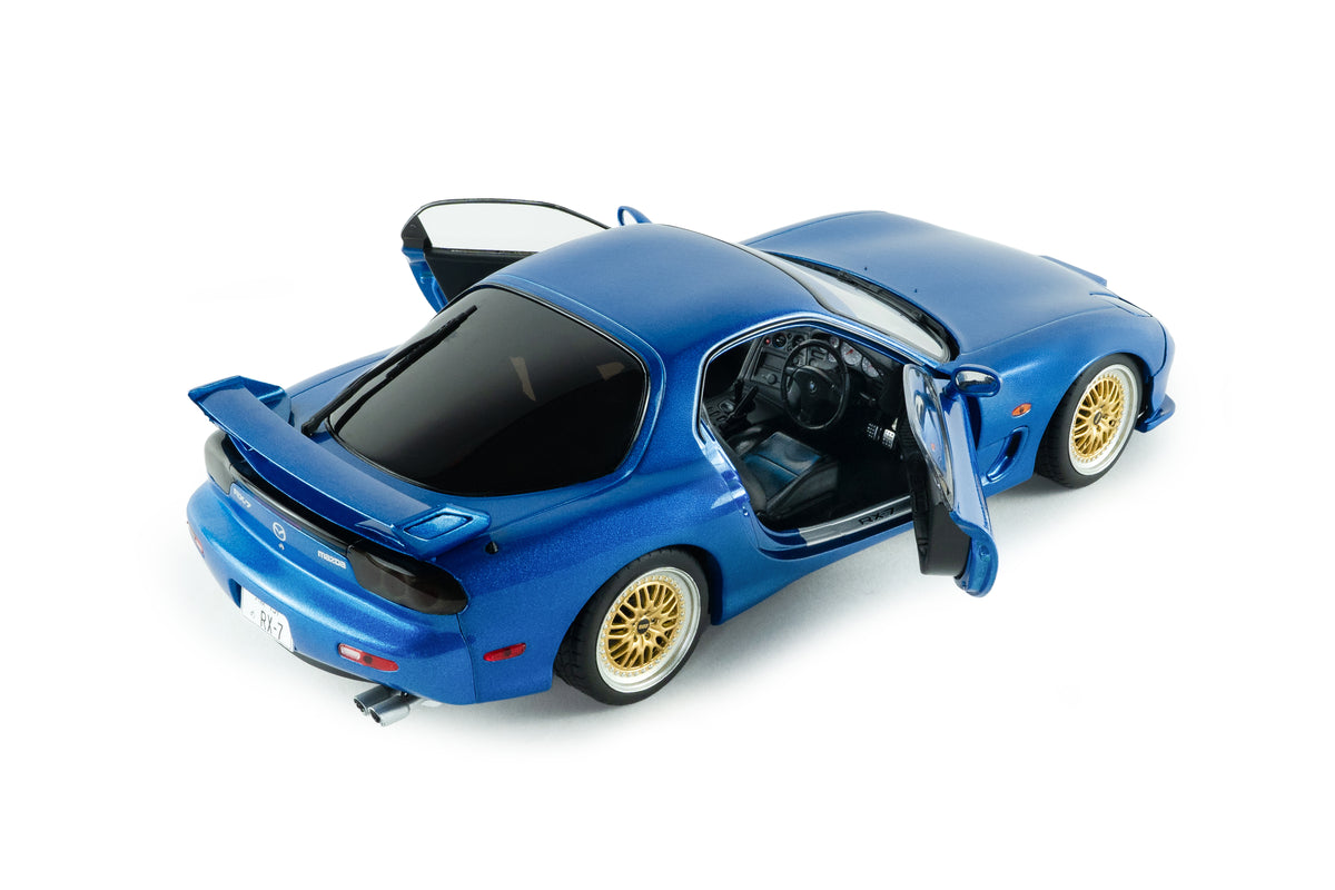 Mazda RX-7 RS (FD3S) – 1999 – Blau – Solido 1:18