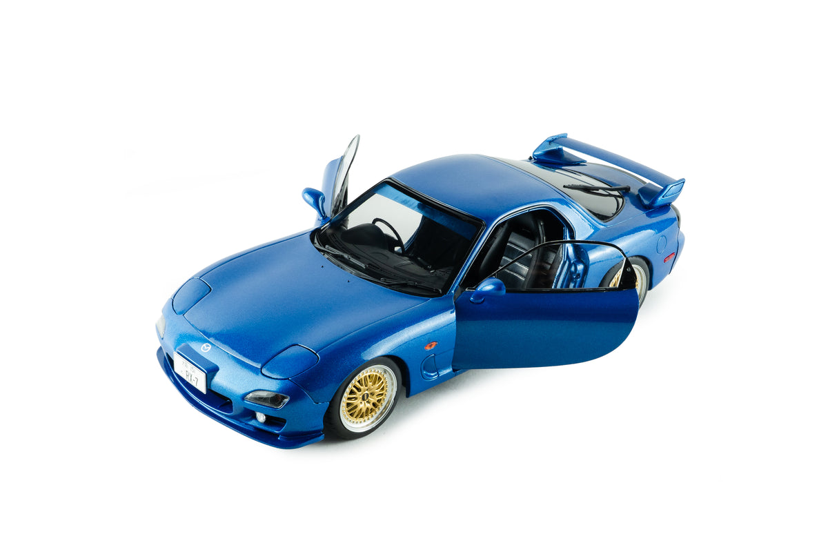 Mazda RX-7 RS (FD3S) – 1999 – Blau – Solido 1:18