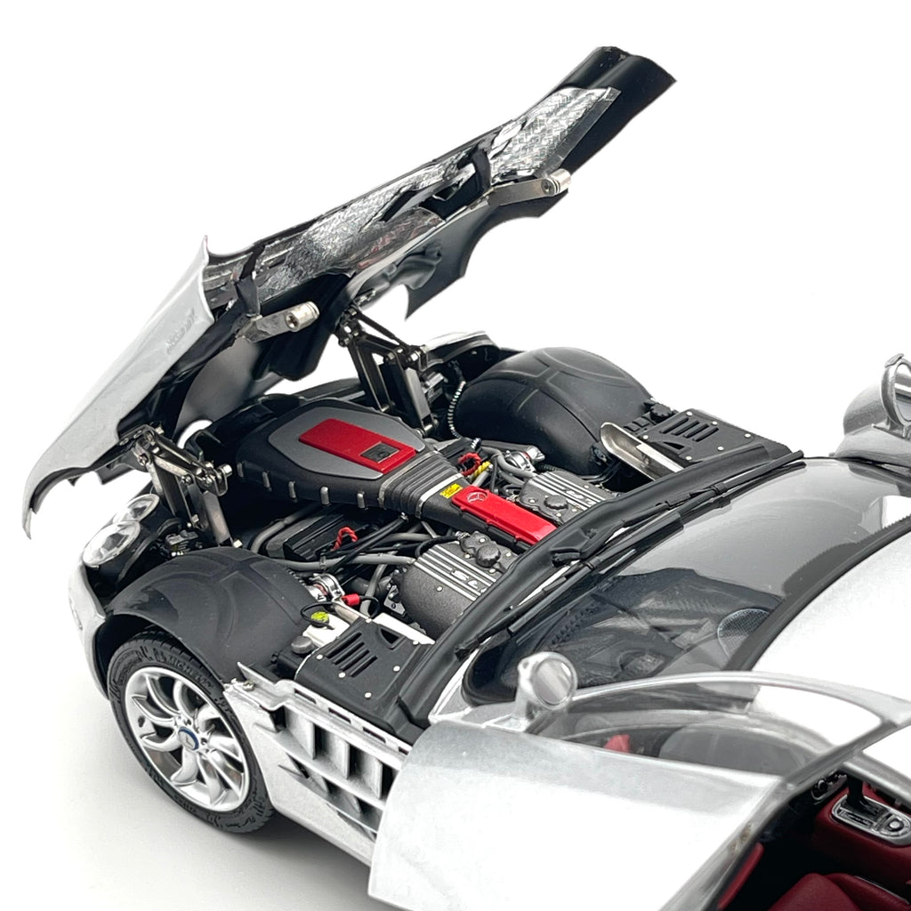 1:18 CMC Mercedes-Benz SLR McLaren, silver metallic M-045E